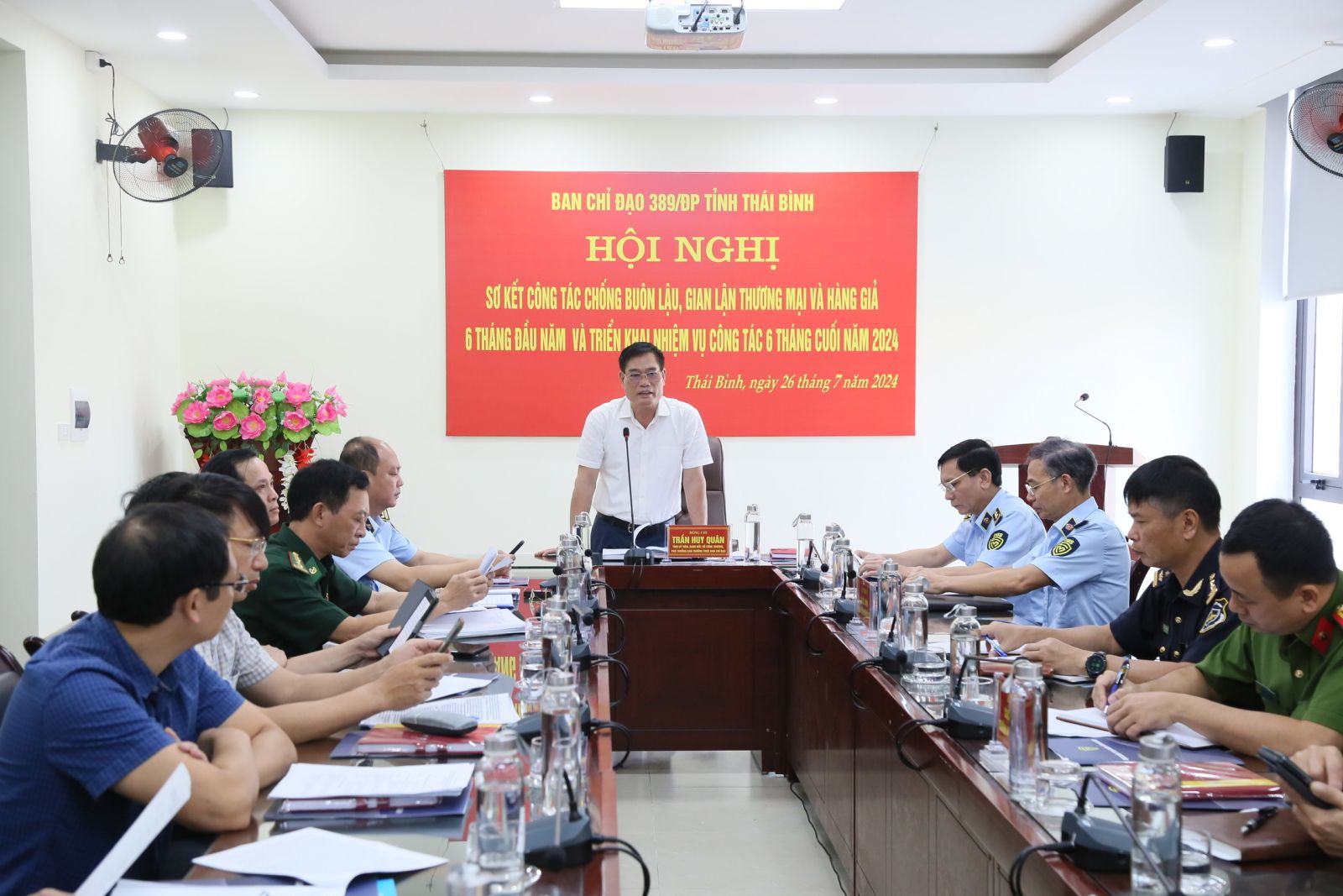   Xử lý 999 vụ buôn lậu, gian lận Nh88 đăng Nhập và hàng giả