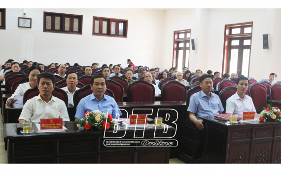   Đồng chí Nguyễn Tiến Thành, Phó Bí thư thường trực Tỉnh ủy, Chủ tịch Nh88 - Cá Cược Mỗi Ngày - Nh88 vip Liền Tay tỉnh tiếp xúc Nh88 vip tại thành phố Thái Bình