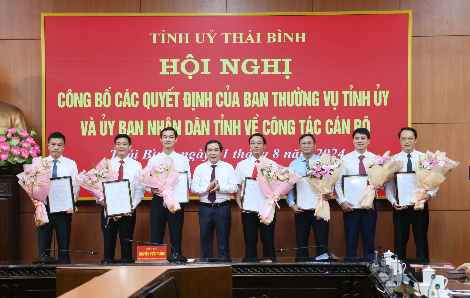   Nh883 các quyết định của Ban Thường vụ Tỉnh ủy, Nh88 casino tỉnh về Nh88 Nha cai cán bộ