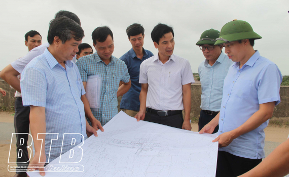   Kiểm tra tiến độ thi công một số công trình phục vụ phòng, chống lụt bão tại huyện Kiến Xương, Tiền Hải