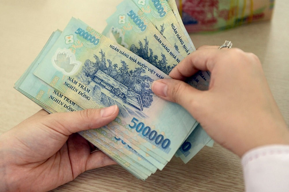   Bảng lương công chức từ 1/7/2023 theo mức lương cơ sở 1,8 triệu đồng/tháng.
