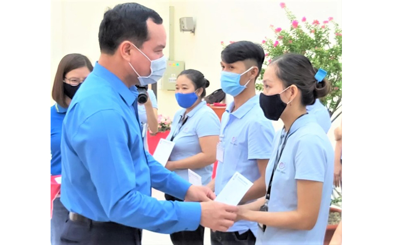   Bổ sung thêm đối tượng được công đoàn hỗ trợ khẩn cấp