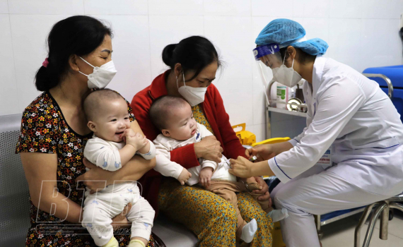   Thái Bình: Gần 3.850 trẻ dưới 1 tuổi đã được tiêm vắc-xin bại liệt mũi 2