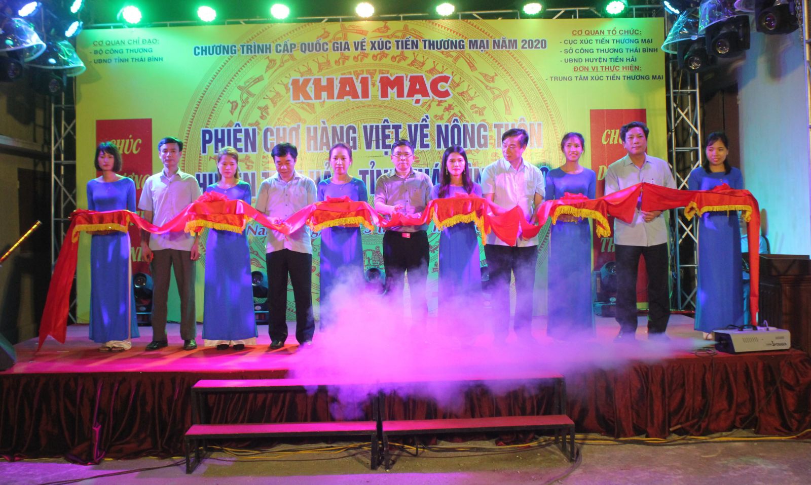   Nh88 dang Nhap phiên chợ hàng Việt về nông thôn tại huyện Tiền Hải