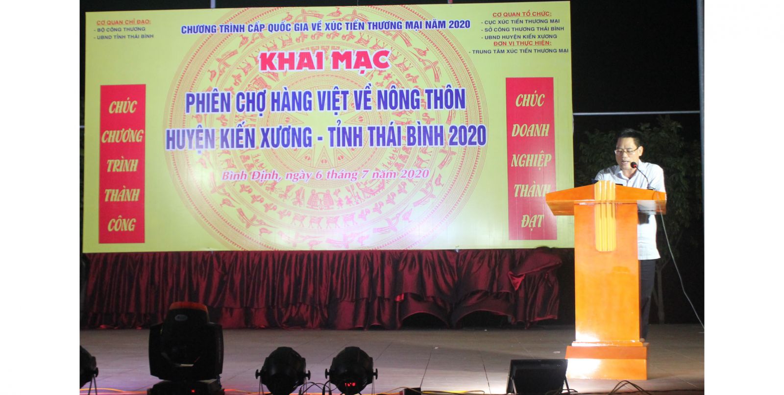   Nh88 dang Nhap phiên chợ đưa hàng Việt về nông thôn tại Kiến Xương