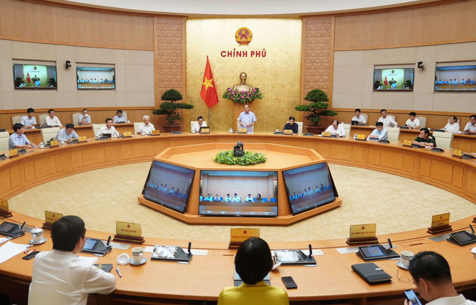   Không để xảy ra tình trạng chủ quan, lơ là, mất cảnh giác trong phòng chống dịch COVID-19