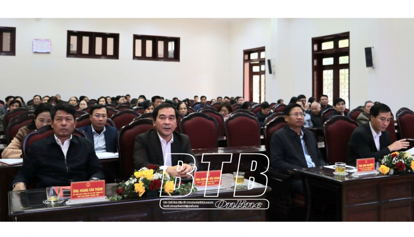   Đồng chí Nguyễn Tiến Thành, Phó Bí thư thường trực Tỉnh ủy, Chủ tịch Nh88 - Cá Cược Mỗi Ngày - Nh88 vip Liền Tay tỉnh tiếp xúc Nh88 vip thành phố Thái Bình