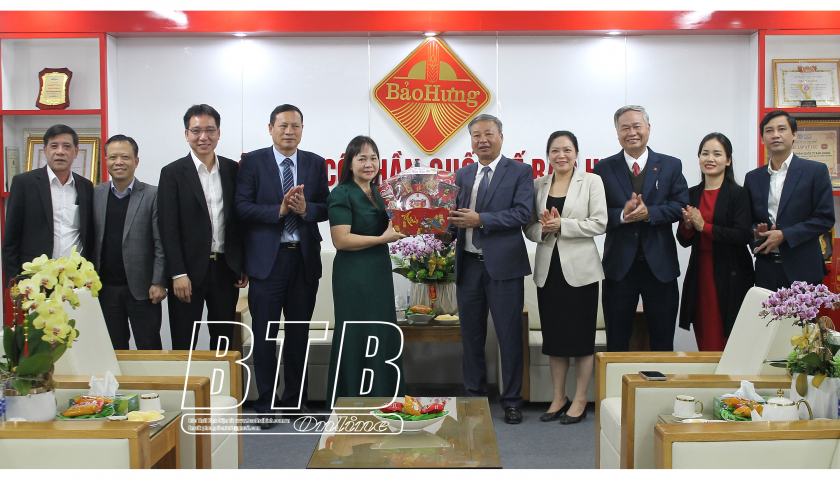   Lãnh đạo các Nh88 thăm, động viên các doanh nghiệp sản xuất, kinh doanh nhân dịp đầu xuân