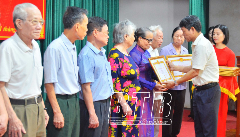   Phát huy truyền thống đoàn kết, năng động, sáng tạo, Nh881 thành phố Thái Bình vươn tầm cao mới